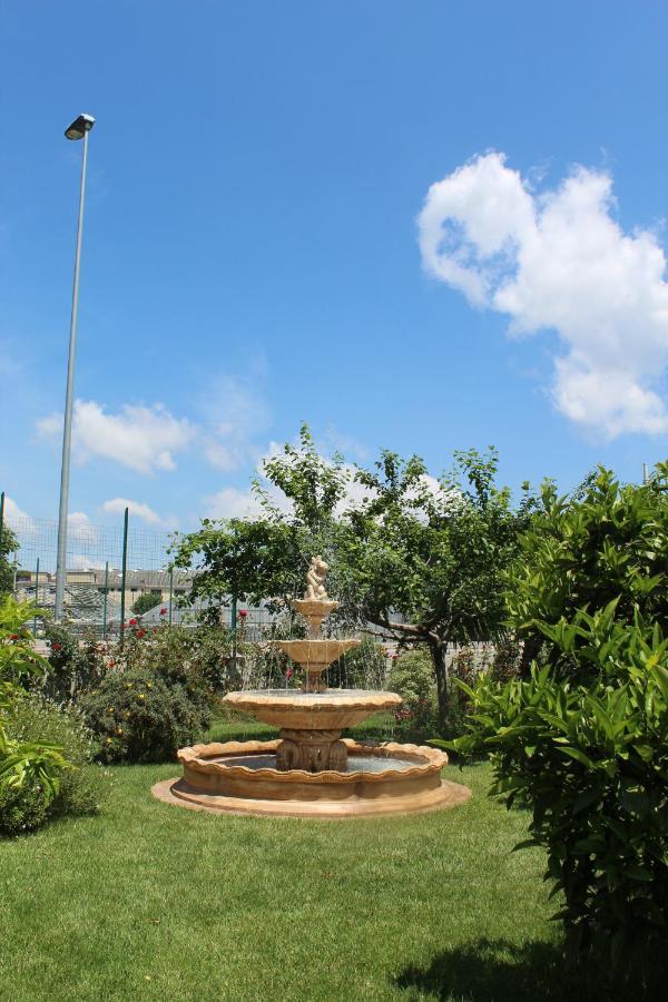 Green Garden Pompei Bagian luar foto